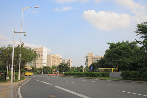 廣州大學.JPG